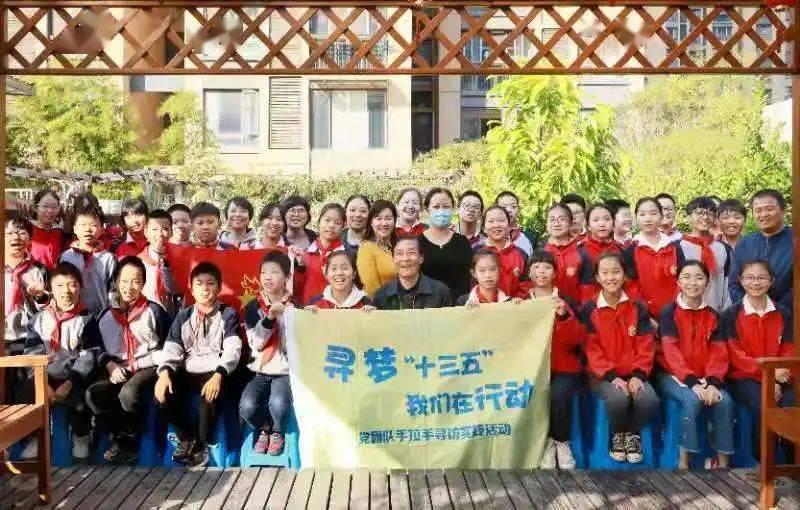 街头弹琴走红的湖南大叔，参加春晚第二次联排