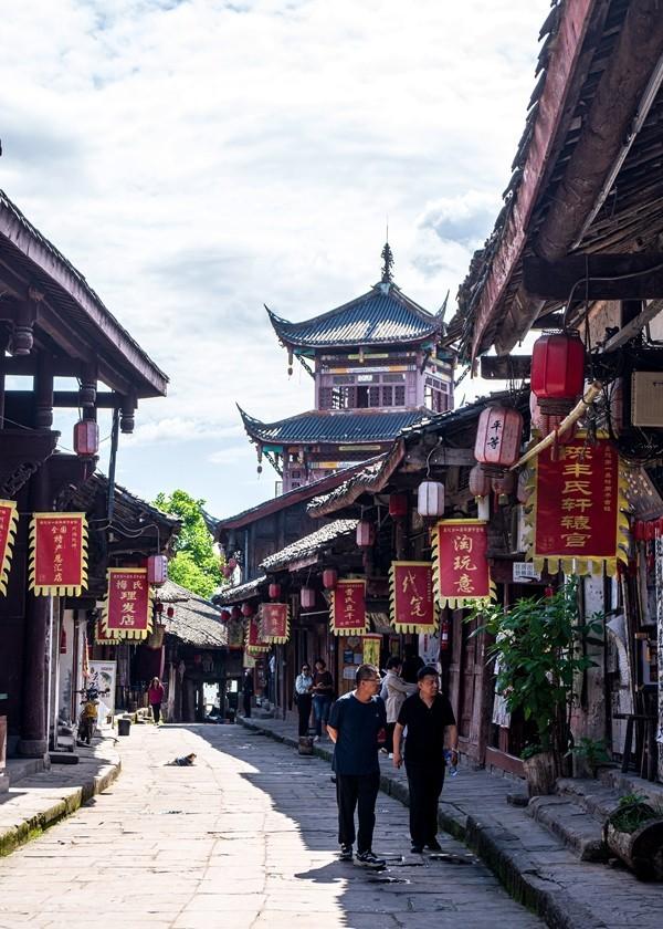 大学期间的奖励情况会入档案吗？校级和院级的都会入档？游戏画面
